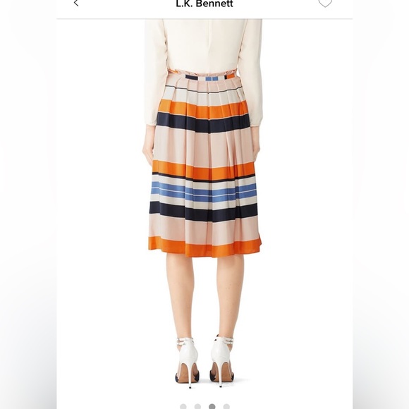 Preppy striped skirt, super versatile! - Picture 4 of 4